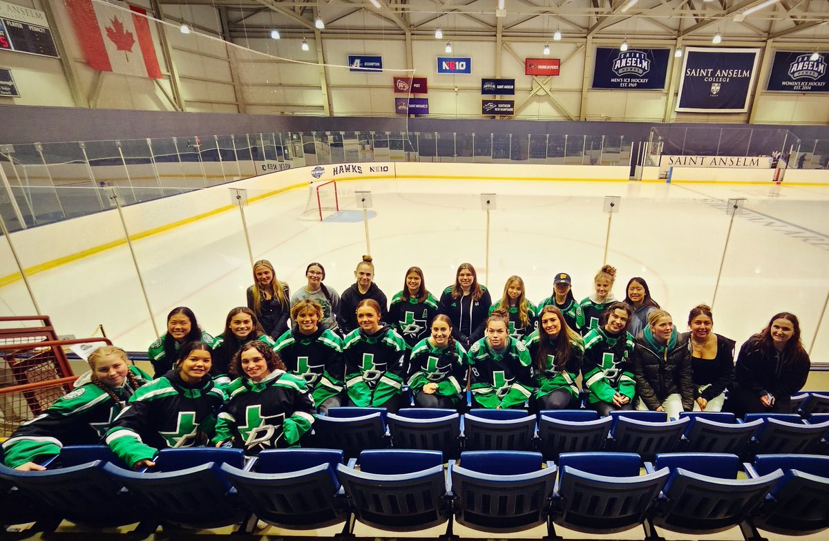 cliles99's tweet photo. Exeter Showcase weekend
DSE Girls U16 and U19 attended the St. Aslem vs. UNH game. 
Visited UNH
#98Liles https://t.co/6zhIQoHo5E