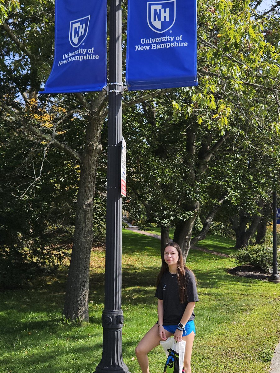 cliles99's tweet photo. Exeter Showcase weekend
DSE Girls U16 and U19 attended the St. Aslem vs. UNH game. 
Visited UNH
#98Liles https://t.co/6zhIQoHo5E