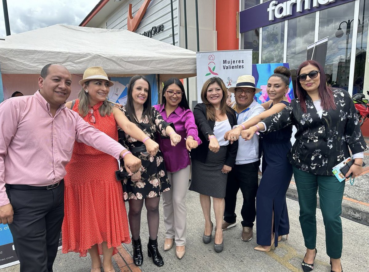MaFernandaJimbo's tweet photo. Con alegría estuvimos presente en la inauguración del Oncosol

Augúranos muchos éxitos para  que muchas vidas sean salvadas. Nosotros seguiremos aportando desde la sociedad civil para impulsar una atención integral 
Juntos trabajamos para que sea una ciudad que desafía al cáncer https://t.co/RI4mH0xusq