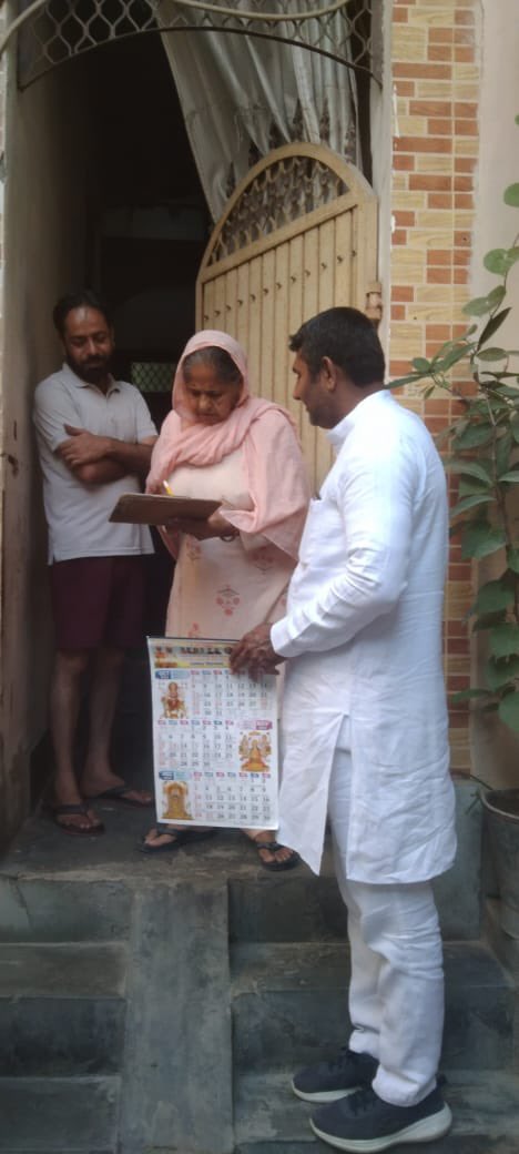 NaveenDagar_Bjp's tweet photo. #Day129
#एक_परिवार_एक_हस्ताक्षर
#नजफ़गढ़_विधानसभा_35 के #K_Block, #L_Block व #M_Block (#New_Roshan_Pura) क्षेत्र में #जन_समर्थन_अभियान चलाया।
@narendramodi @AmitShah @JPNadda @blsanthosh @byadavbjp @PandaJay @PavanRanaRSS @Virend_Sachdeva @p_sahibsingh @BJP4Delhi https://t.co/oO7Pyo0yOQ