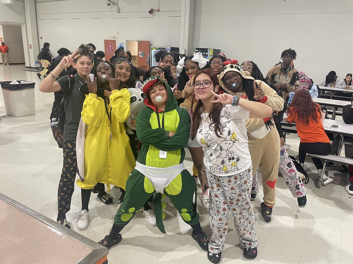 piperprincipal's tweet photo. Today was confusing. Seniors dressed like senior citizens, the underclassman like babies, &amp; the staff like students. Who was supposed to teach, who needed a nap &amp; who needed extra time to get to class? Soccer moms vs. BBQ dads tomorrow.  Bengal Homecoming Week🧡🤎 @BcpsCentral_ https://t.co/pSElisbeZI