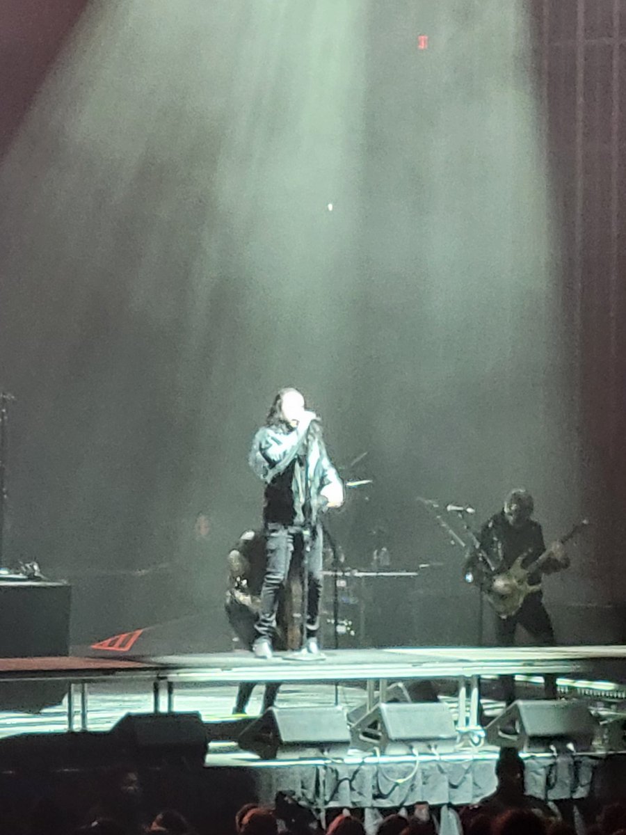 Fantastic fucking set <a href="/RonnieRadke/">Ronald</a> 3rd time coming to see yall on both sides of the country. Never been disappointed. Can't wait for the 4th