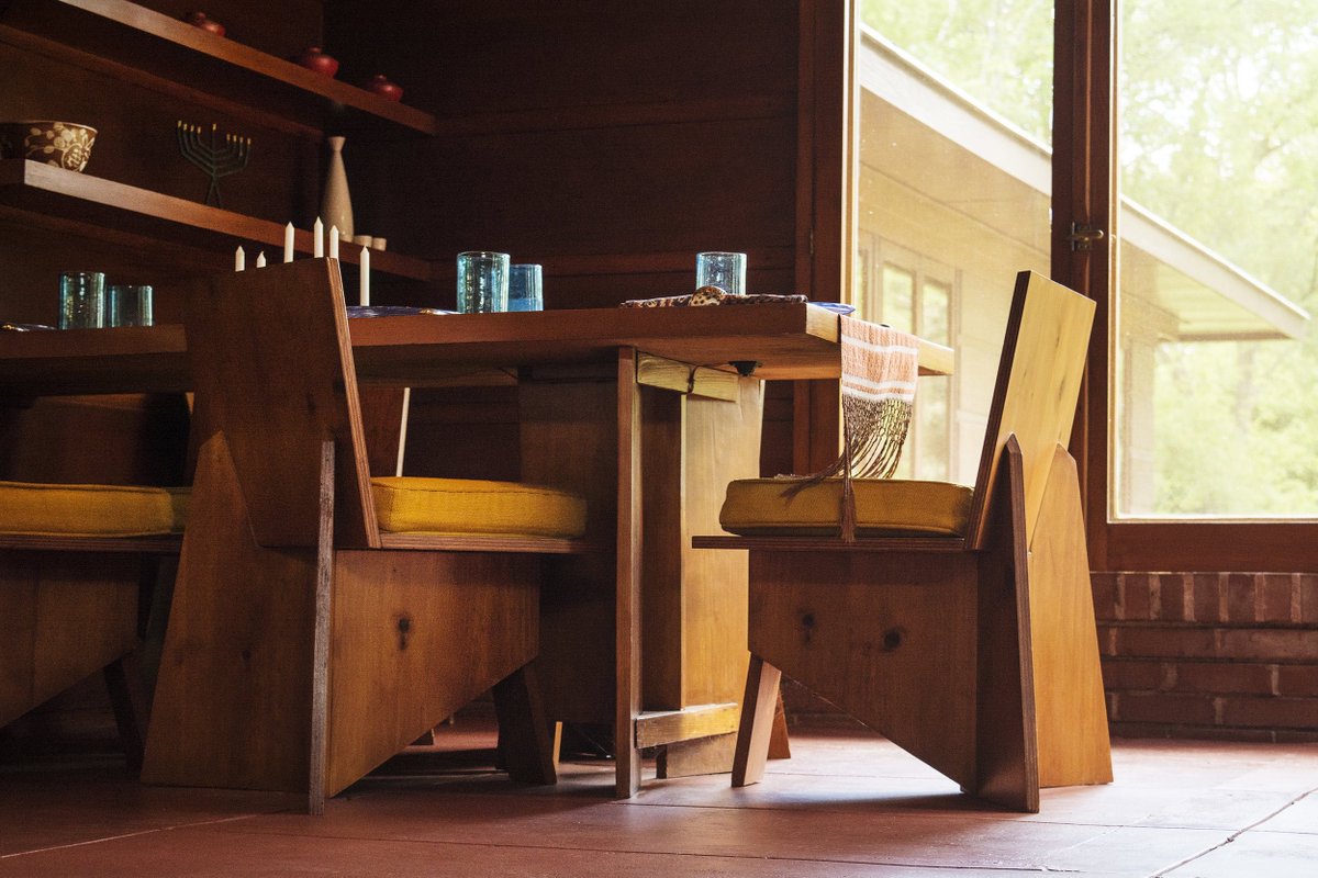architext14's tweet photo. Paul Rudolph recounting his first experience of a Frank Lloyd Wright house. Rosenbaum house in Alabama. https://t.co/fGWyV3AnM5