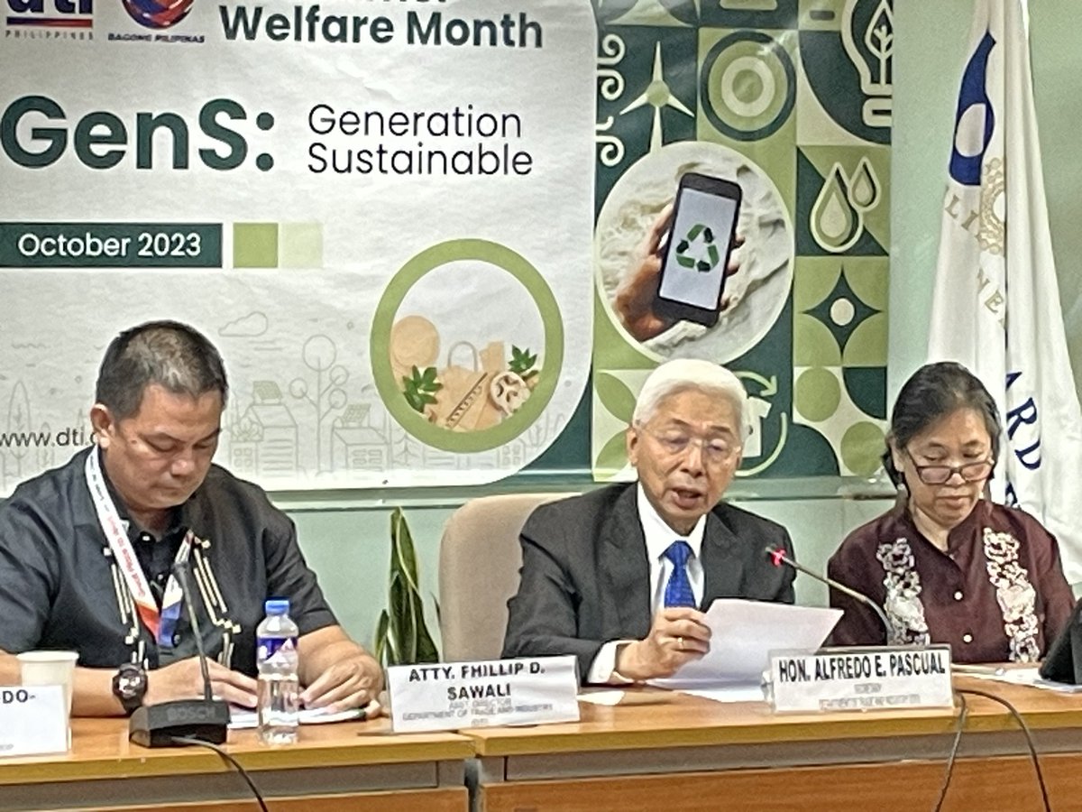 ABSCBNNews's tweet photo. DTI Secretary Alfredo Pascual, hinihikayat ang mga manufacturers na alisin ang butal at i-round up sa pinakamalapit na 25-centavo ang presyo ng produkto. 

Halimbawa, imbes na P16.46/piece ang isang produkto, pwede itong itaas o i-round up sa P16.50/piece dahil sa problema sa barya. | via @alvinelchico