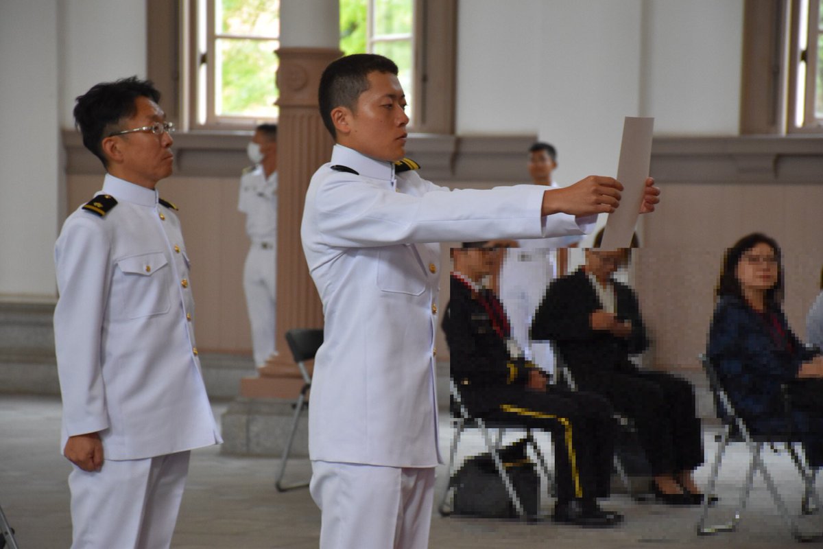 JMSDF_MOCS's tweet photo. 昨日、１０月３日（火）に第８３期公募幹部課程の始業式を挙行しました❕❕専門技能を身に着けた、即戦力となる人材が今年度は３名入校しました💪
#指揮官になる #必要なのはその気概 #JMSDF #MOCS #海上自衛隊幹部候補生学校 #海上自衛隊 #公募幹部 https://t.co/CbBGy7bhUs