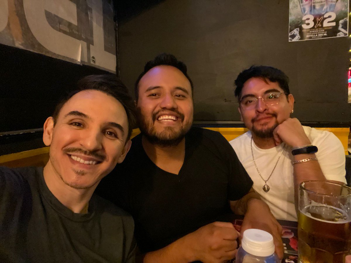 🍾 Muchas felicidades a todo el equipo de <a href="/JamieElMusical/">JamieElMusical</a> por arrasar en los premios @ACPT_Mex, un musical el cual le tengo un cariño increíble, por su director Alex un amigo y <a href="/SoyNelsonC/">Nelson Carreras Oficial</a> una gran persona 🎭