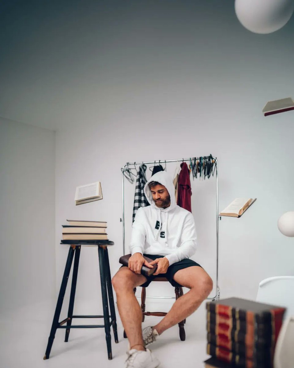 vinidevinicius's tweet photo. para BEAU GOSS DROPT SOFT URBAN 23 👊🙂 #beaugoss #malemodel #job #fashionstyle #urbanstyle https://t.co/3Me0v6rnGW
