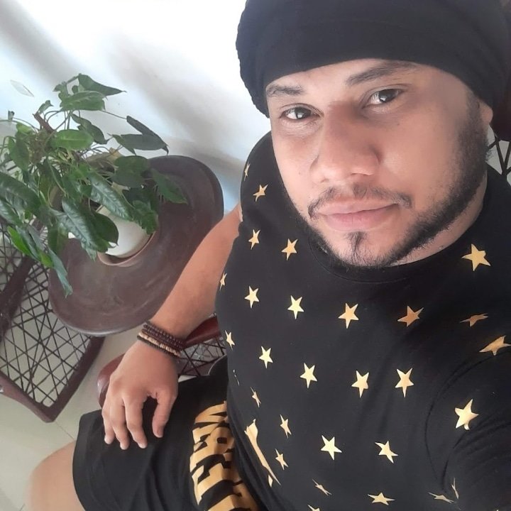 wuirbel's tweet photo. #NuevaFotoDePerfil https://t.co/l7rO1PruG5