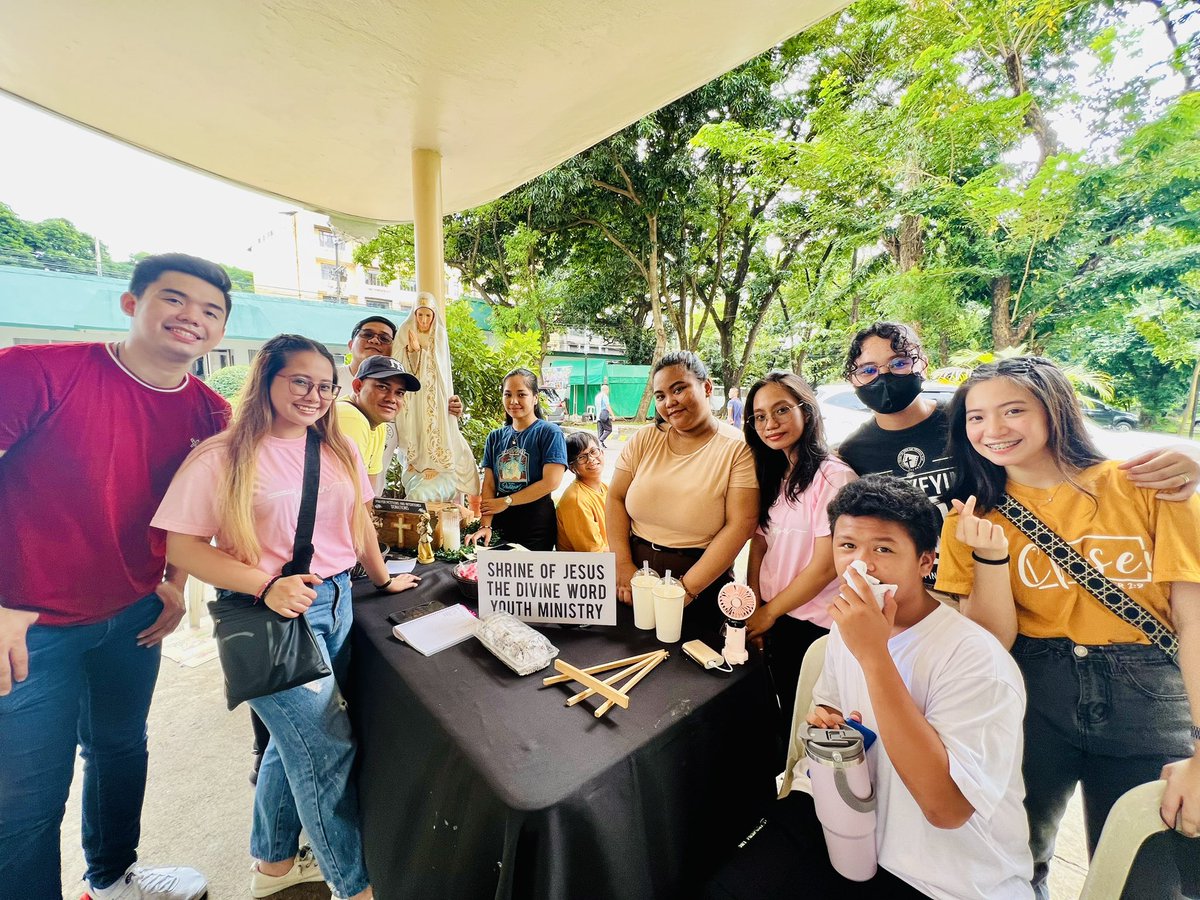 YACmomqpm's tweet photo. Youth Ministries Activity for Sunday, October 01, 2023:
#DrawnToFollow #PromoteTheGospel
#PromotionToLOVEtheWORDofGOD
#YAC #YMAC #SYM #SVDyouth
#ServeOthers #UnfailingGrace
#EmpowerTheYoung #WEareBACK!
#SVDyouth #ShrineYouth #DSJDWyouth https://t.co/FPSAhmqidk
