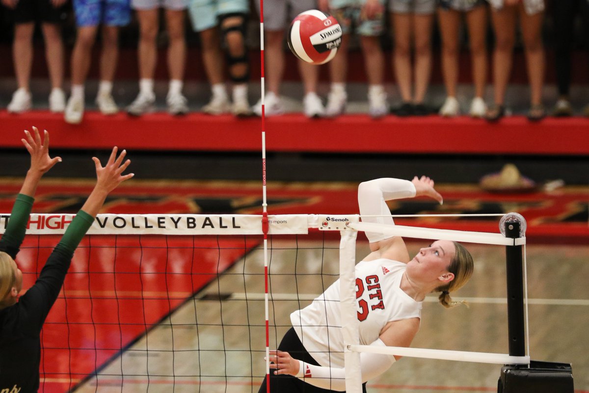City High Gets Happy Senior Night With Sweep of West High in Battle for the Spike yourprepsports.com/2023/10/03/cit…