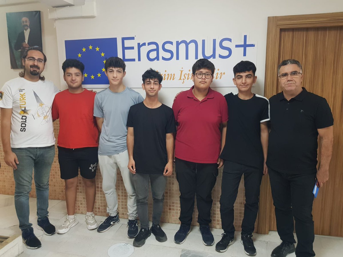 mersineml's tweet photo. #ErasmusPlus Mesleki Eğitim 2022 Akreditasyonu kapsamında  öğrencilerimizin Macaristan’da gerçekleştirecekleri Staj hareketlilik faaliyetine yönelik hazırlık toplantımızı yaptık.

Akreditasyon fırsattır🌿

Türkiye Ulusal Ajansı https://t.co/CKxPrPL5Nv