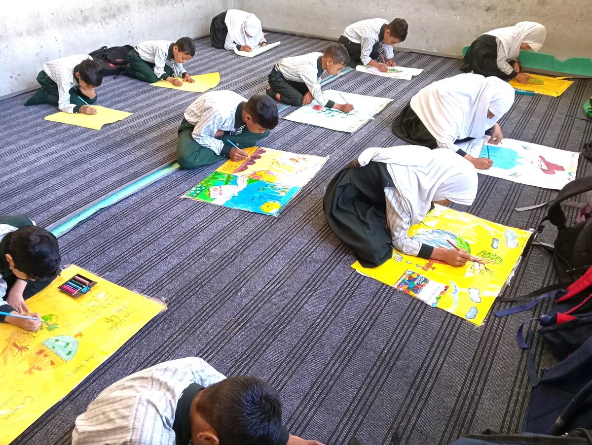 'Don't be Mean
Keep it Clean'
Jal-Thal Swachhta Pakhwara at National Public School, Langate. 
#RashtriyaRifles
#IndianArmy
#Kashmir 
#NayaKashmir
#ProsperousKashmir
#G20
#AtmanirbharBharat
#WednesdayMotivation 
#RajatJayantiMahotsav