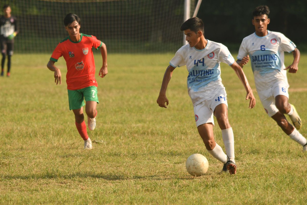 TechtroSUFC's tweet image. &quot;Double Triumph! SWADES United FC Conquers Under-17 Category for the Second Consecutive Year, Adding to an Impressive Collection of 5 State Trophies. The relentless spirit and skill of these young athletes know no bounds. Here&apos;s to rewriting records and etching a legacy