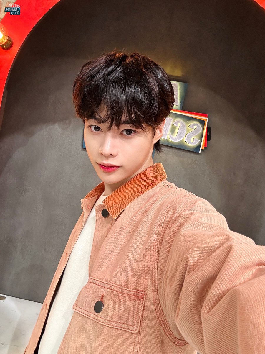 TEMPEST_SPAIN's tweet photo. [TEMPEST] 231004
⠀
Vroom Vroom 🏎🌪
Corriendo hacia un lugar más alto sin dudarlo..ASC de hoy con nuestros Tempest✌🏻. Gracias a todxs lxs iE por su gran apoyo🫶🏻
⠀
#TEMPEST_ASC #TEMPEST
#폭풍속으로 #VroomVroom
@TPST__official

(1/2) https://t.co/QJw5M4OsVY