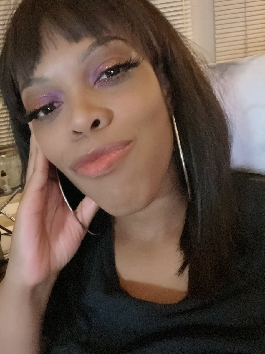 _badbadkitty's tweet image. Man I got all cute to stream for y’all and of course Calibur servers are under maintenance..I guess. Maybe they’re finally shutting down down my game. Or! Maybe they’re secretly making improvements 🤔 #soulcalibur #soulcalibur7