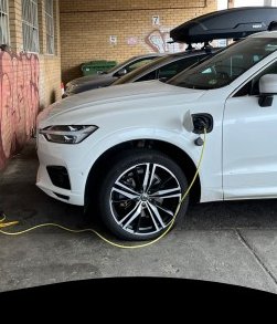 nca_melbourne's tweet photo. We're charging up for tomorrow's launch of the NCA Transport Priorities and Community EV Transition Plan. Mayors from Melbourne's 7 northern councils will launch our plan for a sustainable transport future for our region. https://t.co/NPrDyUgOAG https://t.co/Uj1VYwylwS