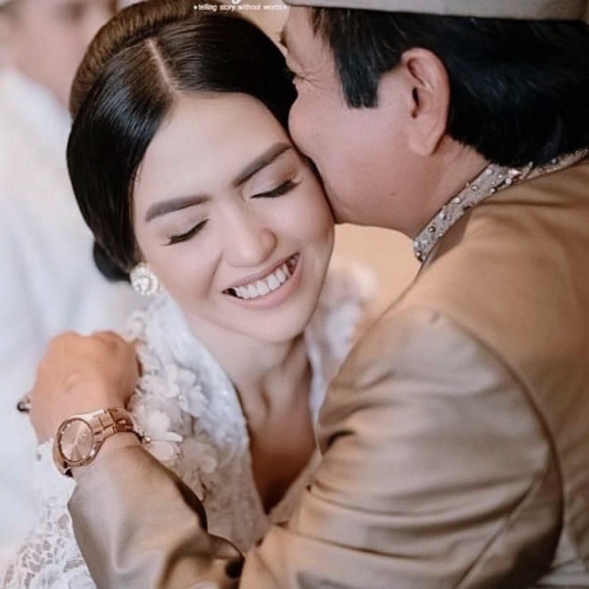 Anastasia Herzigova Pamungkas tweet media