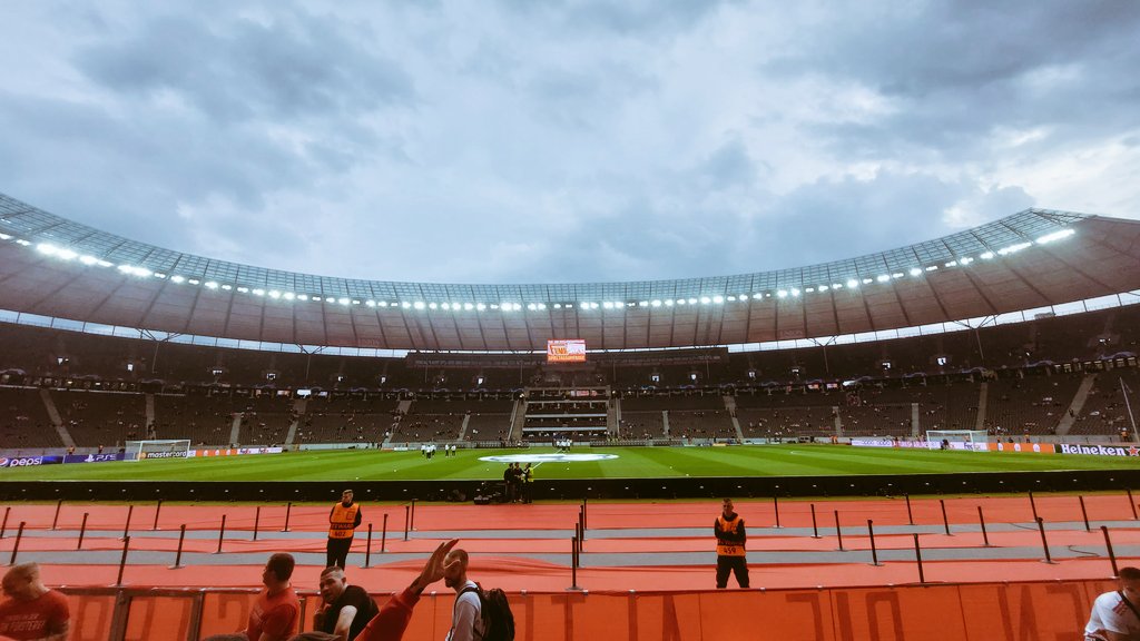 Ladies_JustFans's tweet photo. Bisschen mehr Demut und Respekt tut allen (hier) vielleicht ganz gut.. Nie vergessen, wo wir herkommen und eigentlich ist doch alles seit 2019 nur on top 🔴⚪️

Ps.: Spieltagsumfrage nicht vergessen https://t.co/Q3TGOBcTOh

#fcunion 
#unveuropa
#FCUBRA 
#fcufuma
#allesaufrausch https://t.co/yZwru0C82N