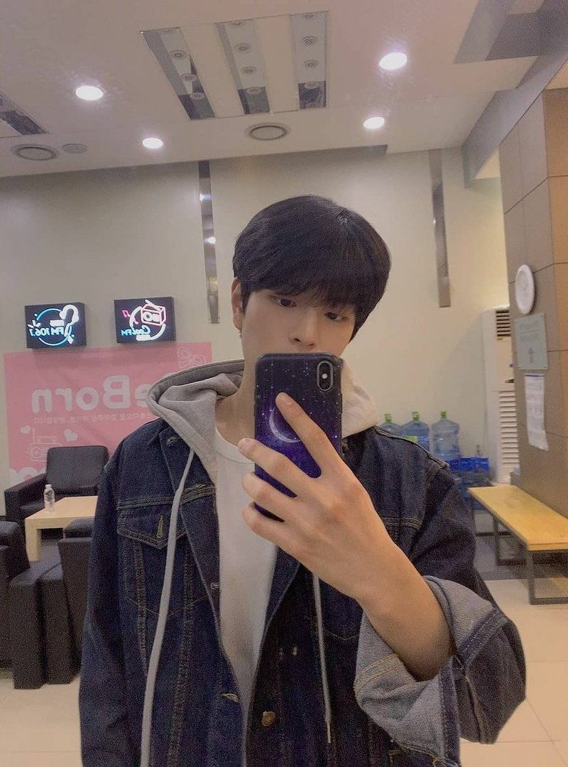 Hourly Seungmin🐶🎶 tweet media