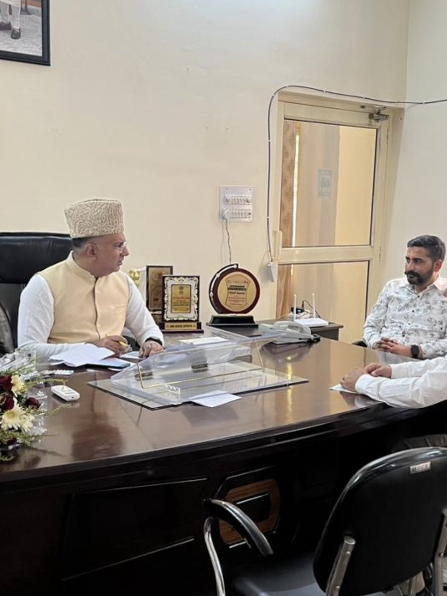 Rajeshw0043's tweet photo. Today met with  ⁦@GulamAliKhatana⁩ Member of Parliament, Rajya Sabha at his office Jammu  and disscused various developmental related issues  of District Ramban
⁦@dcramban⁩ ⁦@DIPRRambandic⁩ ⁦@JPNadda⁩ ⁦@RavinderRaina⁩ https://t.co/Waq0cOazAH