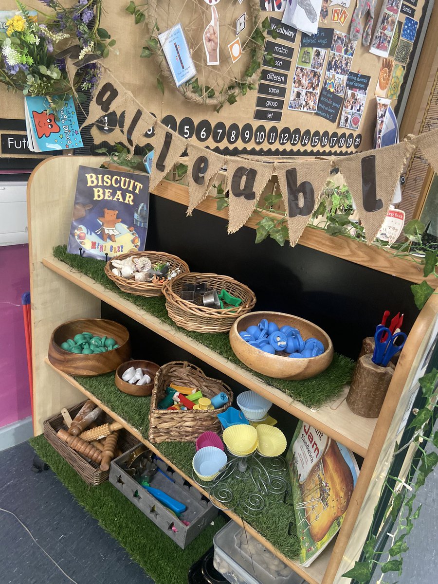 JoPetersEYFS's tweet photo. Early Years provision central to our Early Years hub @BF_EYHub @limetreepa Looking forward to collaborating with an outstanding team of passionate Early Years practitioners @Angie110359
#earlyyears #eyfs #enablingenvironments #creativespaces #learningintentions https://t.co/dzKXqX88Vv