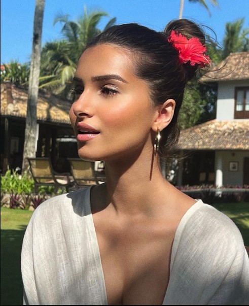 SadiaDisha2's tweet photo. Sunkissed ft #TaraSutaria ✨ #ShehnaazGill #TejRan #ShivThakare #KaranKundrra #KeerthySuresh https://t.co/DPwe5mKxKH