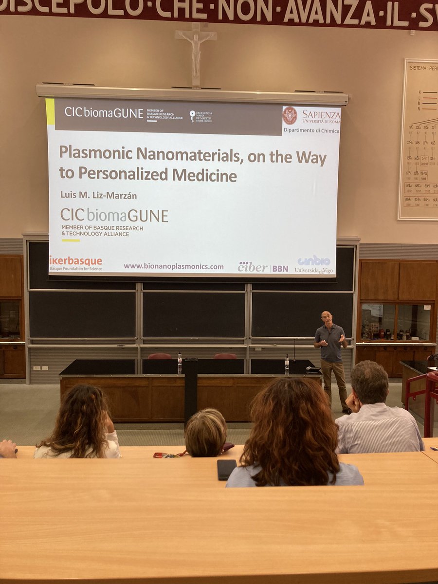 It was an honor to attend the seminar from Prof. Luis Liz-Marzán (<a href="/LizMarzan_Lab/">BioNanoPlasmonicsLab</a>) this morning  at Dept. of Chemistry of <a href="/SapienzaRoma/">Sapienza Università di Roma</a>. A very inspiring research in the field of nanocolloids, thank you! 👏🏻

 #nanocolloids #goldnanoparticles