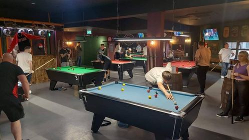 Fancy pool and a pint? 🎱 🍺 The fabulous Kitt's Pool Room & Bar Durham are offering two great deals during Durham Restaurant Week (which ends tomorrow evening). 1x Pizza (incl side) & 1 Hour of Pool - £15 2x Hot Dogs (incl side) & 1 Hour of Pool £20