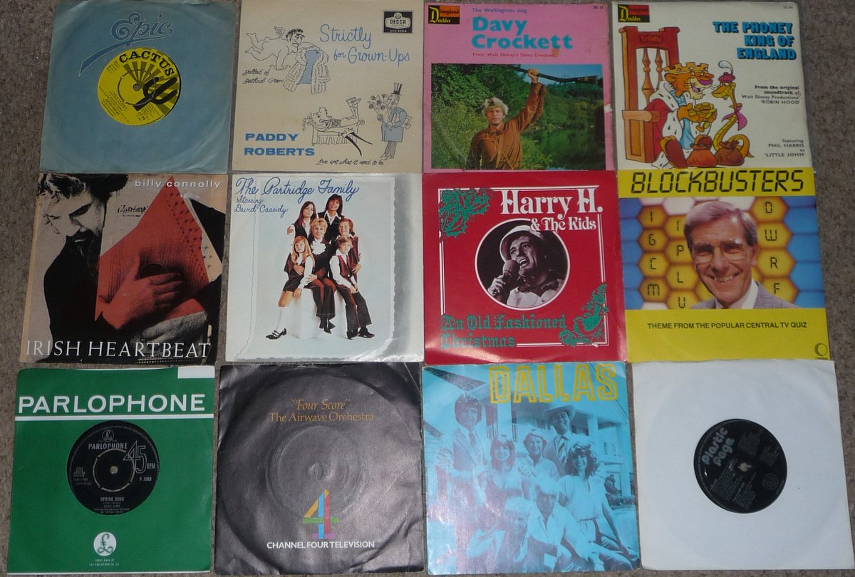StevenFlavell1's tweet photo. Midweek boot sale part2. Loads of singles. Promos galore. #Vinyl #Records #SevenInches https://t.co/CfAxhTUaFO