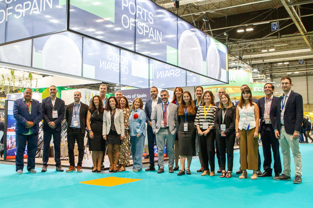 PuertosEstado's tweet photo. ⚓️ Continuamos en #FruitAttraction23 

Vísitanos en el pabellón 4 y descubre las infraestructuras y servicios de los #puertos españoles para el tráfico de frutas y hortalizas. #PortsofSpain #EU2023ES 🍒🍉 https://t.co/tiJjwn0wAQ