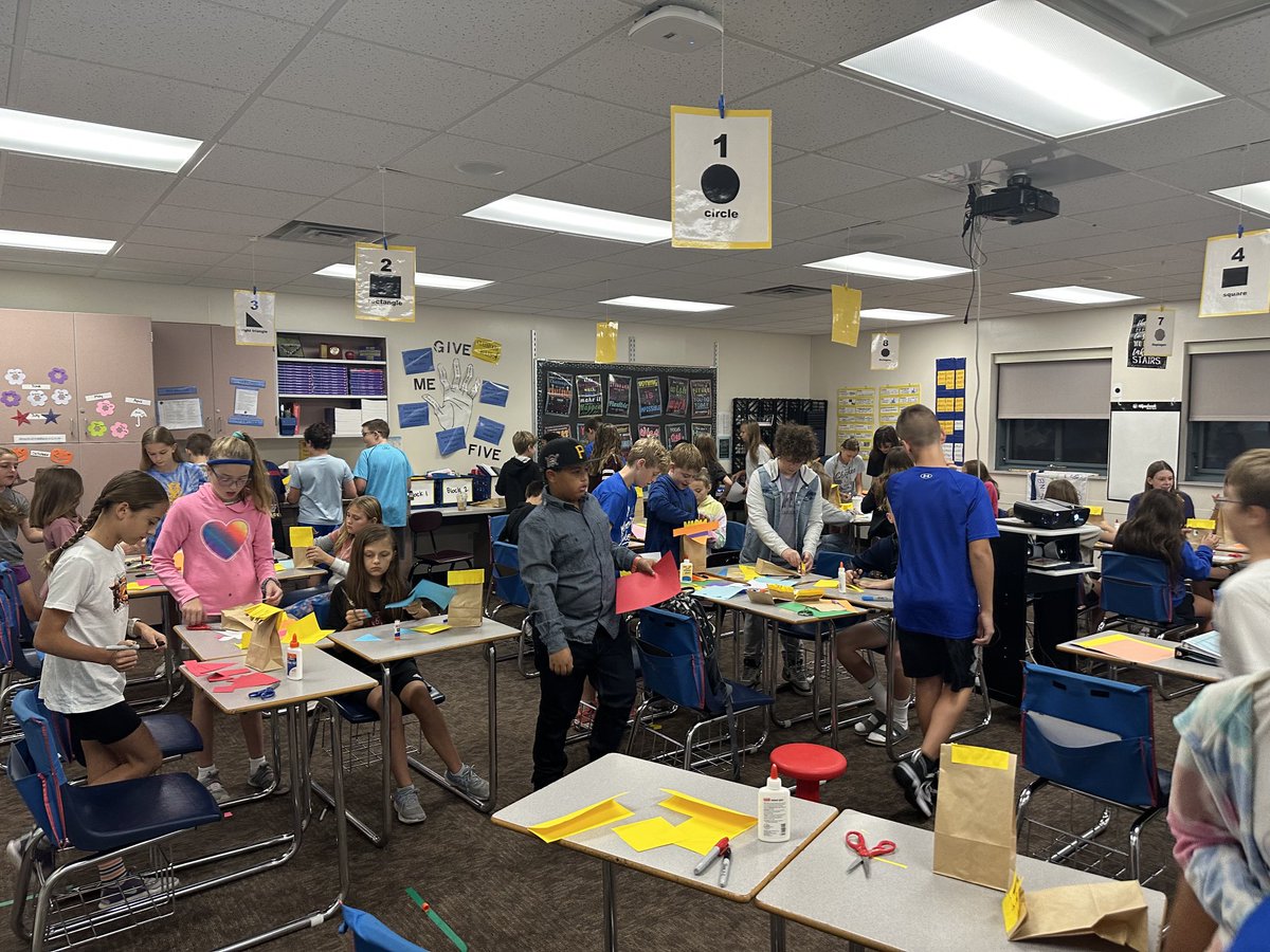 MIS NEHS students were buzzing with activity this morning!  #proud2bMIS #1GC