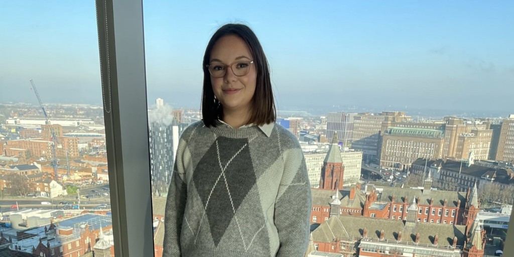 At 24-years-old, Keele alumna Victoria Zinzan became one of the youngest qualified solicitors her firm had ever seen. Now working at national law firm @irwinmitchell, Victoria says Keele started her on the path to where she is today. Read more ➡️ bit.ly/3rx17hu