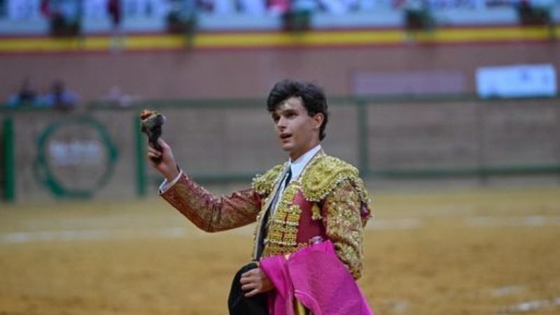 Burladero (@burladerotv) on Twitter photo "El Zapato de Oro es el premio más prestigioso para un novillero"
burladero.tv/entrevistas/20… <a href="/JoseAntonioPre3/">Jose Antonio Prestel</a> "El Zapato de Oro es el premio más prestigioso para un novillero"
burladero.tv/entrevistas/20… <a href="/JoseAntonioPre3/">Jose Antonio Prestel</a>