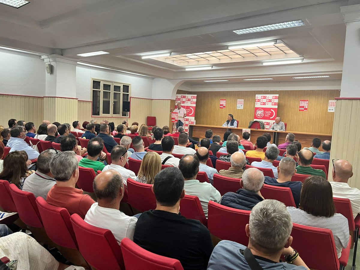 En la asamblea de <a href="/UGT_Burgos/">UGT Burgos</a> junto a más de 200 delegadas y delegados.

En Castilla y León las trabajadoras y trabajadores no son vagos. Vagos son ellos, la ultraderecha y su partido. Llevan toda la vida viviendo de chiringuitos.

¡Hay que decírselo claro al consejero de empleo!
