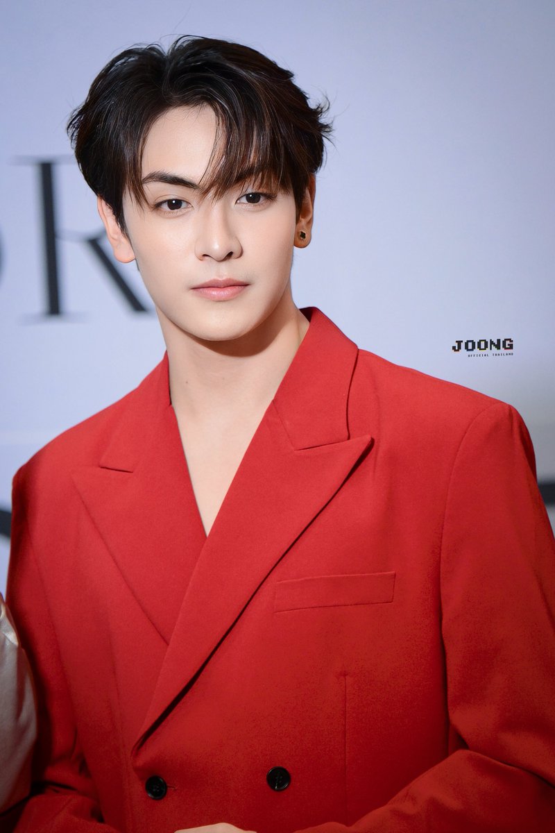 JoongOfficialTH's tweet photo. วันนี้หล่อเด่นสุดๆเลย 🥺🫠

JD X THE CREATOR
@ChenRcj #จุงอาเ���น 
#SFxJoongDunkJimmySea https://t.co/EqxHDNkbJB