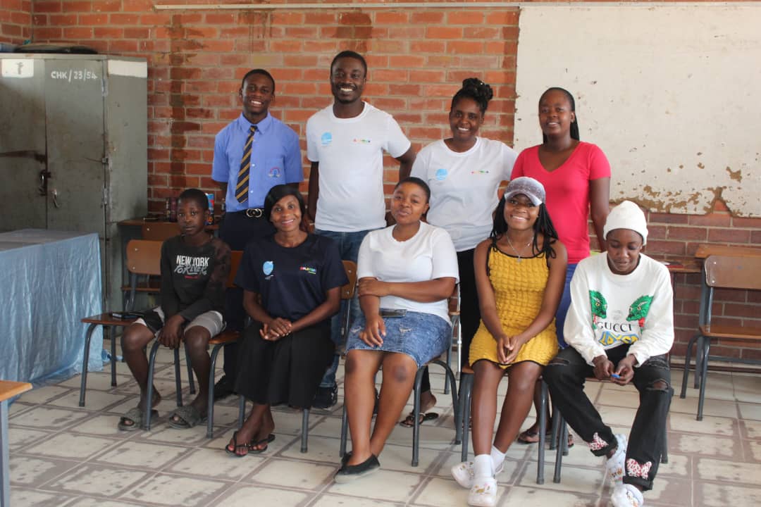 ADFTrust's tweet photo. Aflateen is changing the game for young people. With over 1,100 teens completing the curriculum this cycle, ADF's Aflateen quiz competitions are a great way for clubs to showcase their entrepreneur ideas and assess what they've learned on topics covered. @Aflatoun https://t.co/ZktU2F1oqP