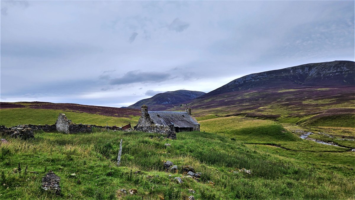 PKCTrust's tweet photo. All week we're revealing the winners of the PKCT and @PITLOCHRYft TAYken by Me photo competition.
Today we're celebrating the Architecture of the Tay, starting with...
1st Place - Ruined Sheiling in Glen Fender (Sandra Cairncross)
#taykenbyme #rivertayway #perthandkinross https://t.co/cCFHncO0Op