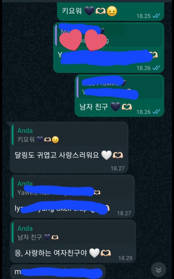 blablablaaaa200's tweet photo. Cowo typing english... But 
Cowo typing hangeul >>>>🖤😎 https://t.co/51ytenzTbW