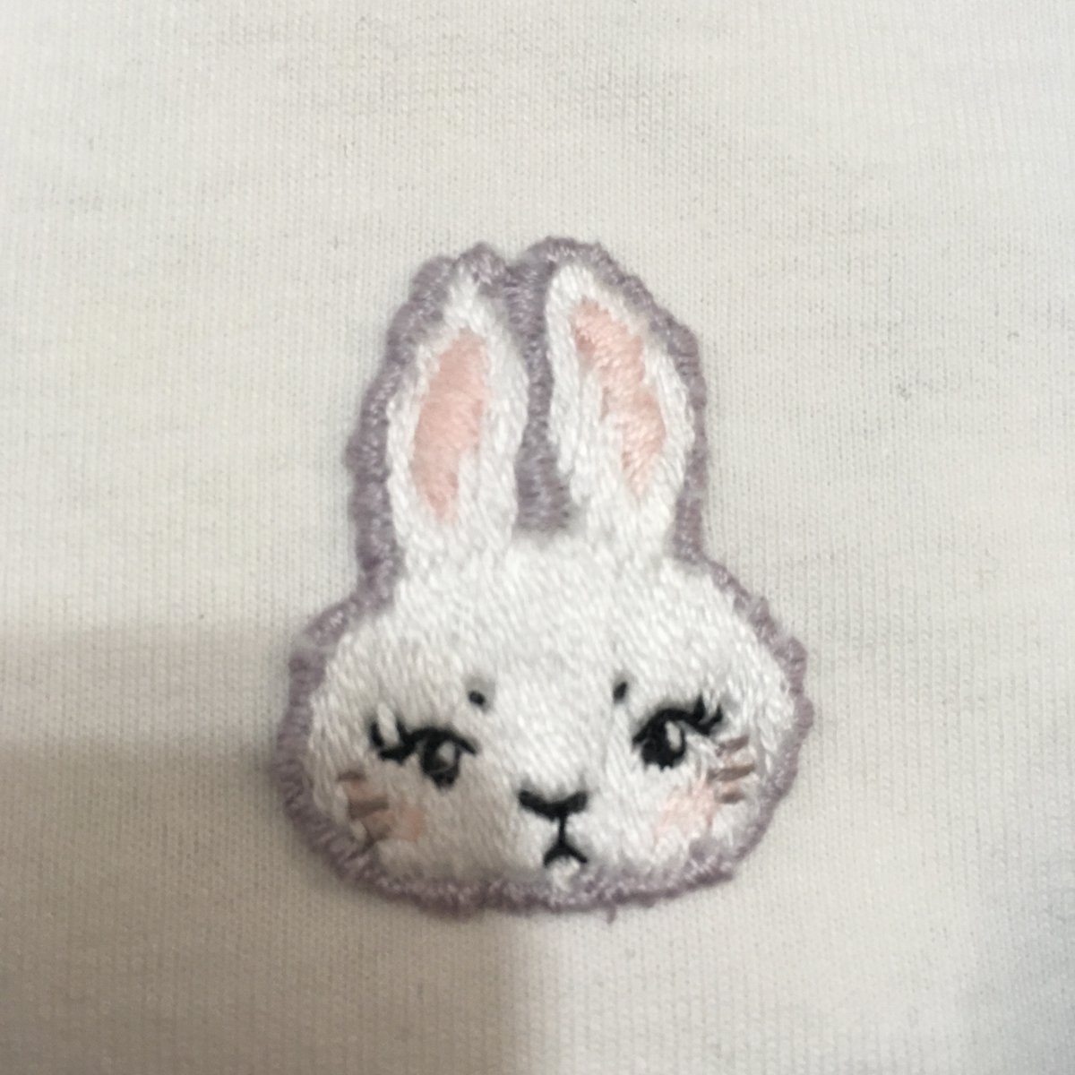 ayamy_rabbit's tweet photo. かわいく刺繍できました🤗✨
けっこう上達してきましたー‼️

#ayamy #あやみー #うさぎ #京都 #刺繍 #刺繍好きな人と繋がりたい #ハンドメイド #ハンドメイド好きな人と繋がりたい https://t.co/tjUUzztsDb