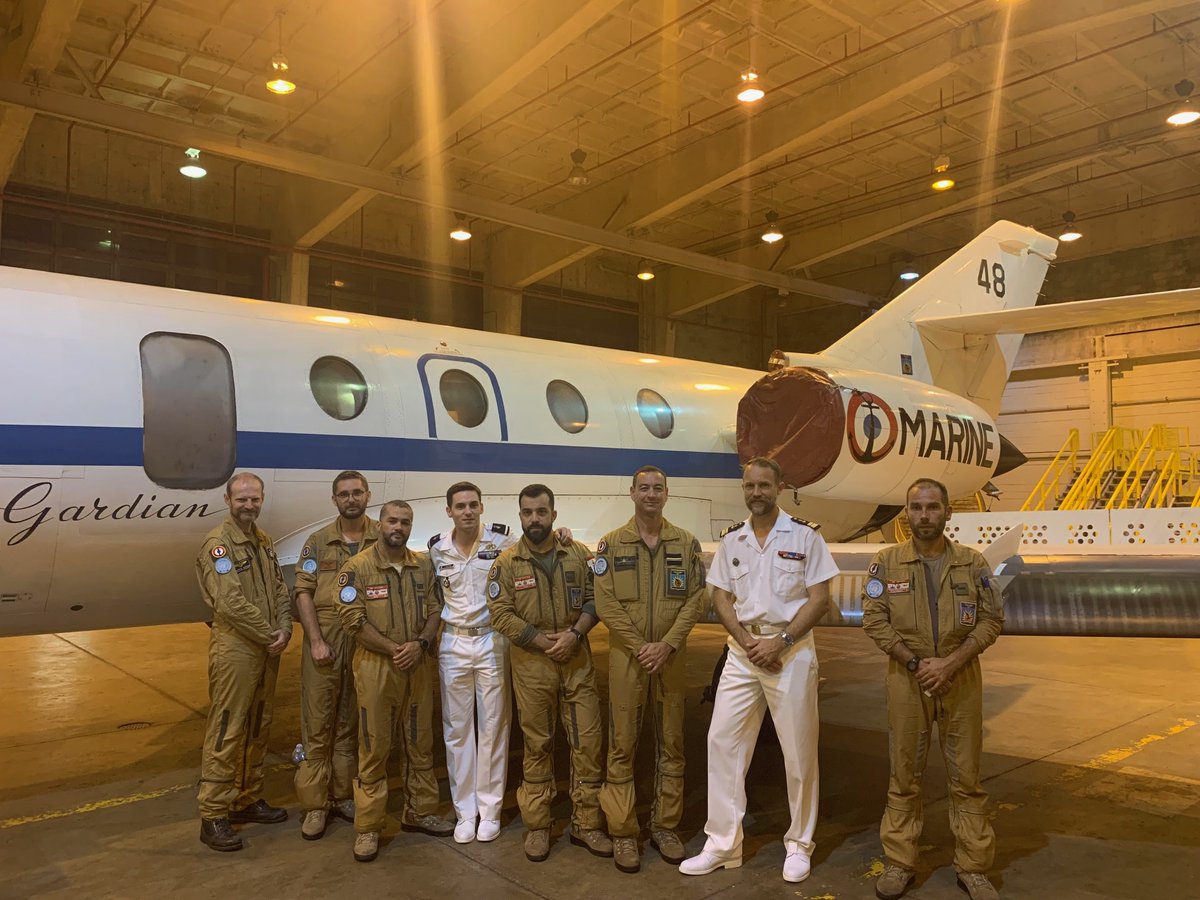 ambafrancejp_jp's tweet photo. １０月３日、フランス海軍🇫🇷の哨戒機F200が沖縄本島🇯🇵の普天間米海兵隊航空基地🇺🇸に到着しました。北朝鮮🇰🇵による国連安保理🇺🇳の決議回避に関する証拠を収集するため、国連🇺🇳への支援任務を開始します。 https://t.co/vFIZY12TFO