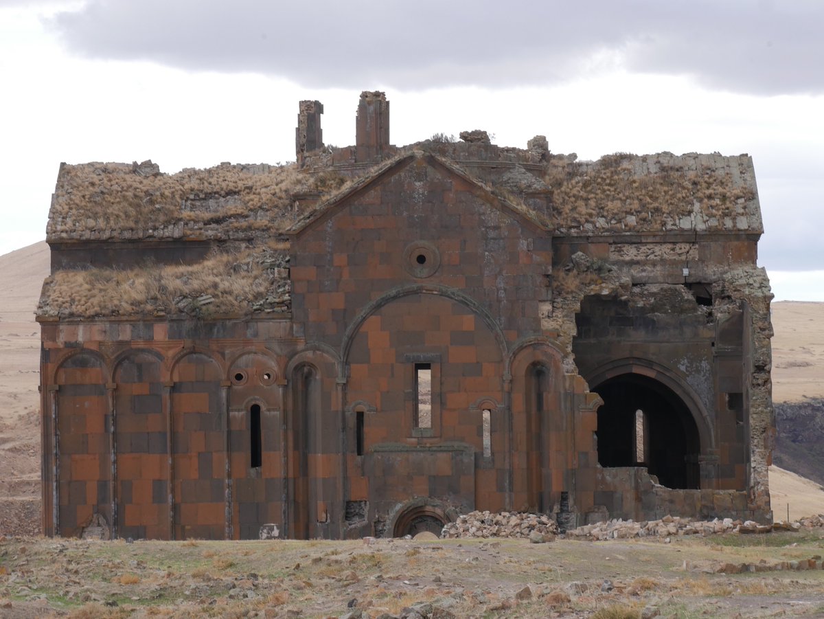 CenterEarly's tweet photo. With our #Armenianheritage series, let's take a look at the #cathedral in the former capital of the #Armenian kingdom, #Ani.
The cathedral was built in 989-1001 by the architect Trdat, on the order of #king Smbat II.
📸 CEMS, 2017.
@ArmEmbCz
#Caucasus #medievalArmenia #Armenia https://t.co/Fyc0Gkl8oW