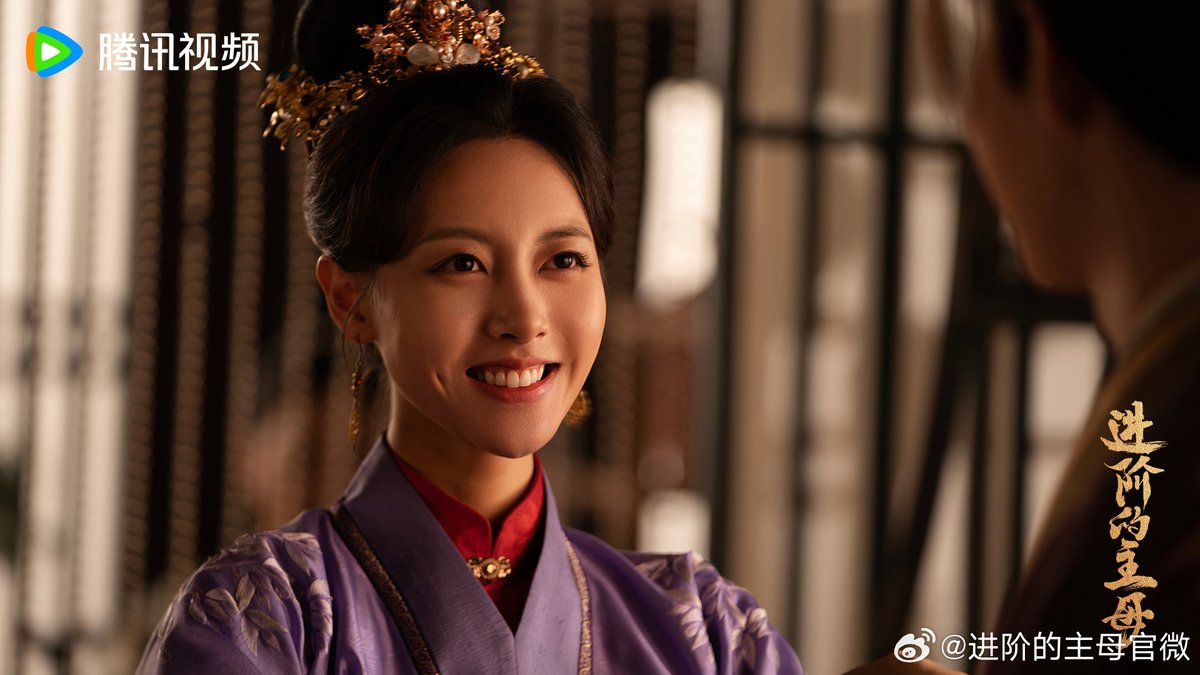 ChineseDrama3's tweet photo. #JinJieDeZhuMu short drama follows a woman who believes she should be free to love stars #YuCong, #LiuYinjun, #ZhuJintong and #DaiGaozheng - currently airing!
https://t.co/6fzZna83Ky
#进阶的主母 https://t.co/mXVdKwHZg0