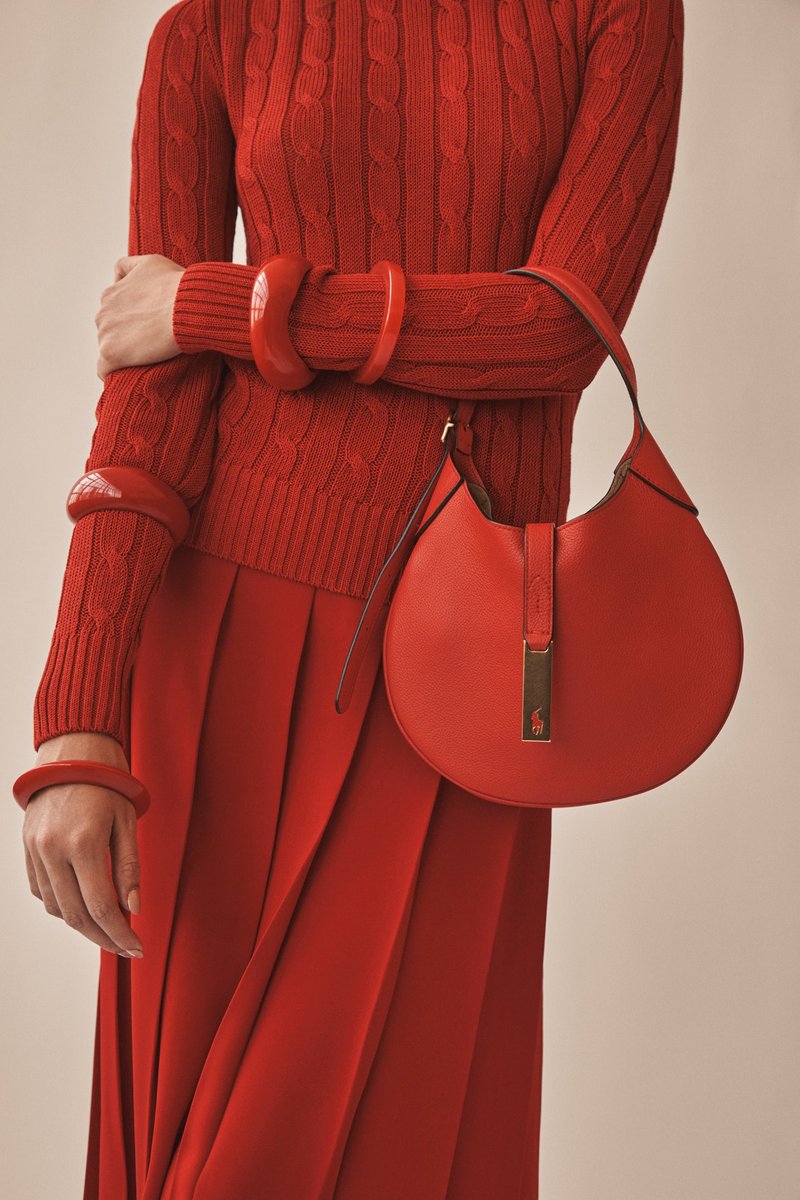 kendam_com's tweet image. Polo Ralph Lauren Spring Summer 2024 collection lookbook kendam.com/news/lookbooks…

#PoloRL #SS24 #Lookbook #Outfits #FashionWeek #Kendam