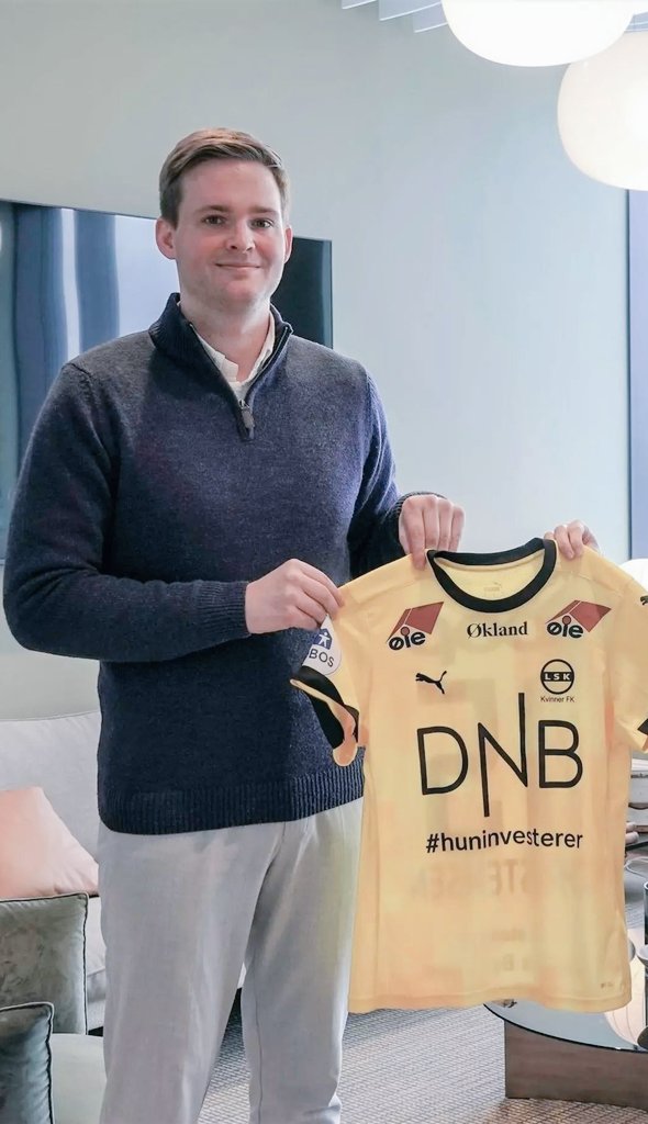 💥 <a href="/LSKKvinner/">LSK Kvinner FK</a> er i rød sone 🆘 💰 De er ikke den eneste klubben som sliter økonomisk i <a href="/Kvinnefotball1/">Toppserien</a> 🆘
Vi får torsdag besøk av marked - og medieansvarlig i <a href="/LSKKvinner/">LSK Kvinner FK</a>, <a href="/JonasOttoJensen/">JonasO2</a> 💥

Spørsmål til han eller oss?