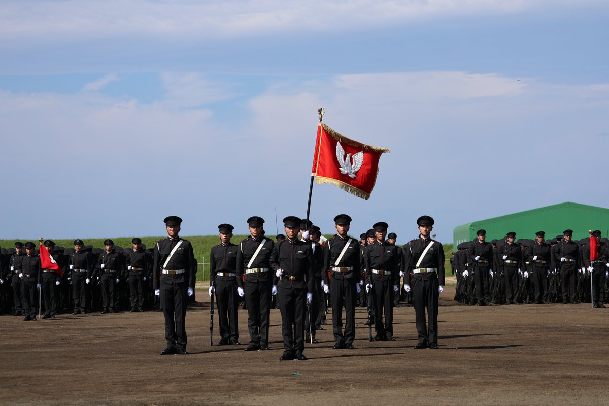 F7lI-26bQAARQI7.jpg