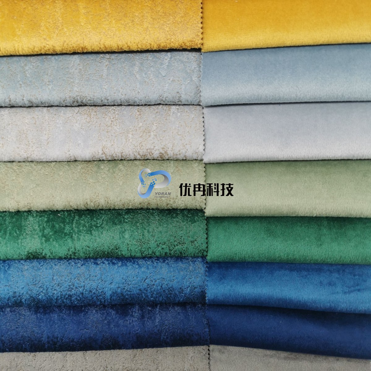 Czjyrsx's tweet image. Check out our #MicrofiberSofaFabric. It's designed to mimic the look and feel of suede while being more durable and affordable. Get the luxury look without the luxury price!#HomeFashion #SofaDecor #sofafabric #fabric #textile #polyester