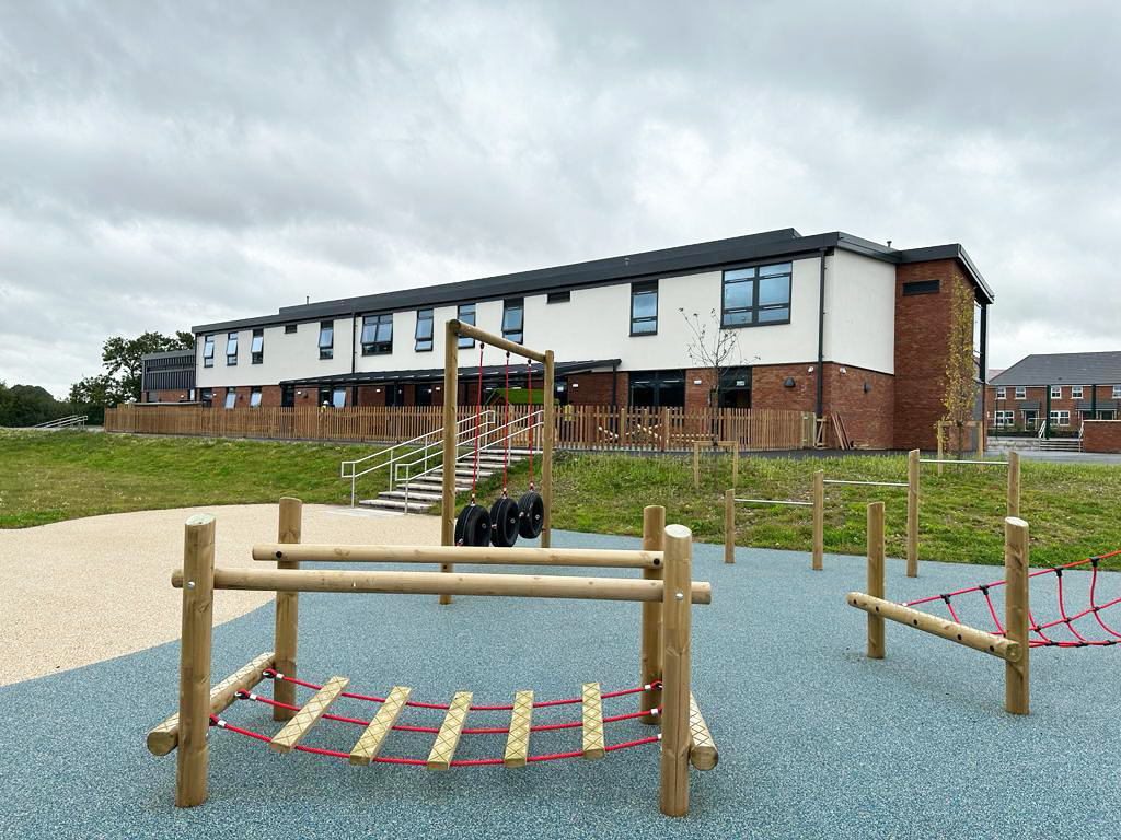 Celebrating the handover of another fantastic education sector project ✅

Millside Spencer Academy – delivered working with @morgansindallc @CPWengineering @arcpartnership and team!

Find out more: ow.ly/h9pz50PSosG #sustainablebuildings
