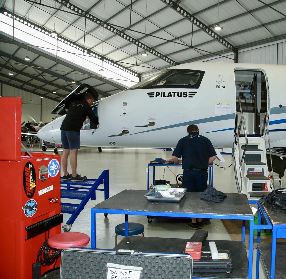 PilatusCentreSA's tweet photo. Workshop Wednesday 🛩🛠⚙️💻
Providing the ‘Pilatus Class’ Service to our African based fleet of Pilatus Aircraft
#Pilatus #PCSA #PilatusAircraft #FlyPilatus #PilatusClass #PC24 #PilatusPC24 #PC12  #PilatusPC12 #Maintenance #AMO #MRO
📸 @africanpilot https://t.co/ki02w5Z3YR