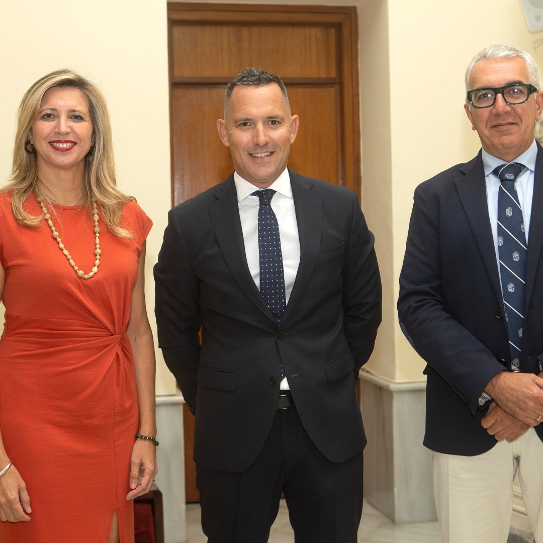 ldcabogados's tweet photo. ¡Nos enorgullece compartir que estuvimos presentes en la Comisión de Salud Mental y en la Sección de Habilidades del ICAS, el Ilustre Colegio de Abogados de Sevilla! 💼🧠

Gracias al ICAS por brindarnos esta oportunidad de aprendizaje y colaboración.

#LopezdeCastro #SaludMental https://t.co/N6ZbStgHTc
