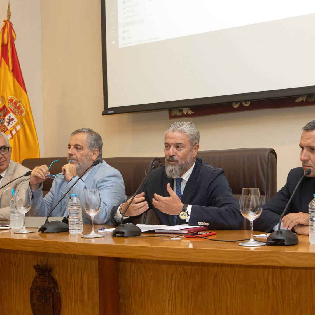 ldcabogados's tweet photo. ¡Nos enorgullece compartir que estuvimos presentes en la Comisión de Salud Mental y en la Sección de Habilidades del ICAS, el Ilustre Colegio de Abogados de Sevilla! 💼🧠

Gracias al ICAS por brindarnos esta oportunidad de aprendizaje y colaboración.

#LopezdeCastro #SaludMental https://t.co/N6ZbStgHTc